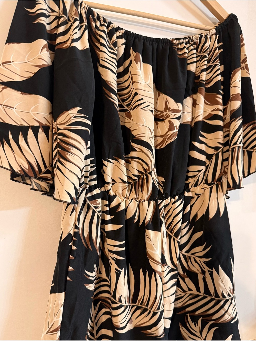 Lizzie’s Boutique Off-Shoulder Black and Beige Tropical Print Romper - Picture 3 of 13